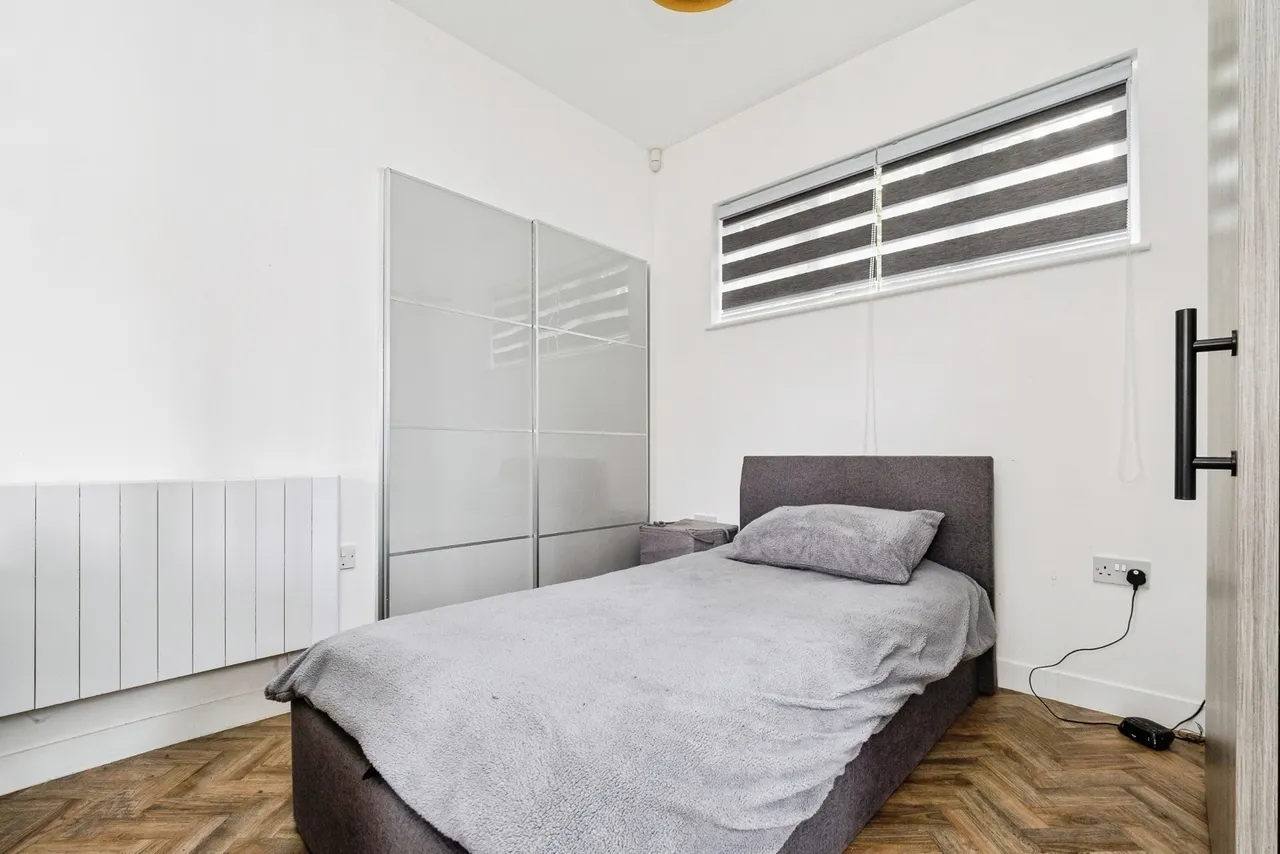 Briscoe Road, Rainham, RM13, photo 40