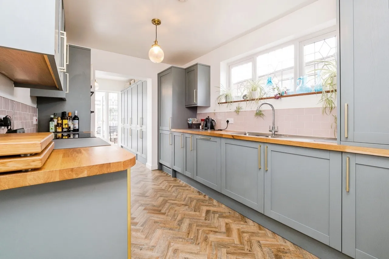 Briscoe Road, Rainham, RM13, photo 5