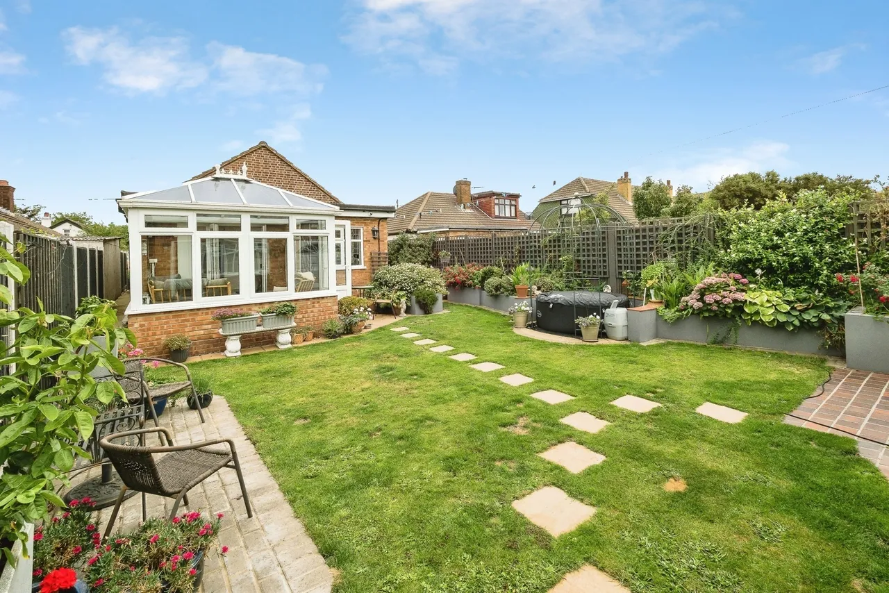 Briscoe Road, Rainham, RM13, photo 27
