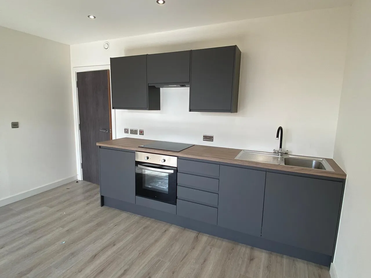 Cape Street, Bradford, BD1, photo 2