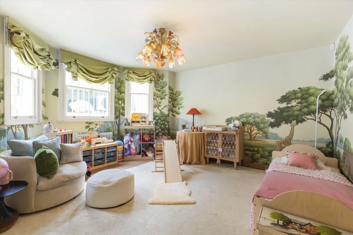 Stafford Terrace, London, W8, photo 13