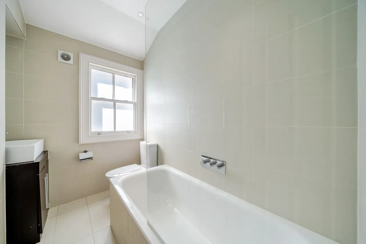Trentham Street, Southfields, London, SW18, photo 10