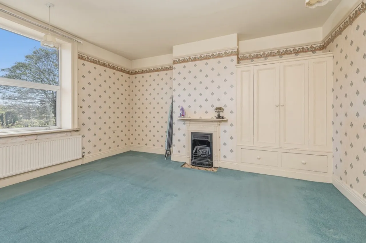 St Johns Road, Birkby, photo 12