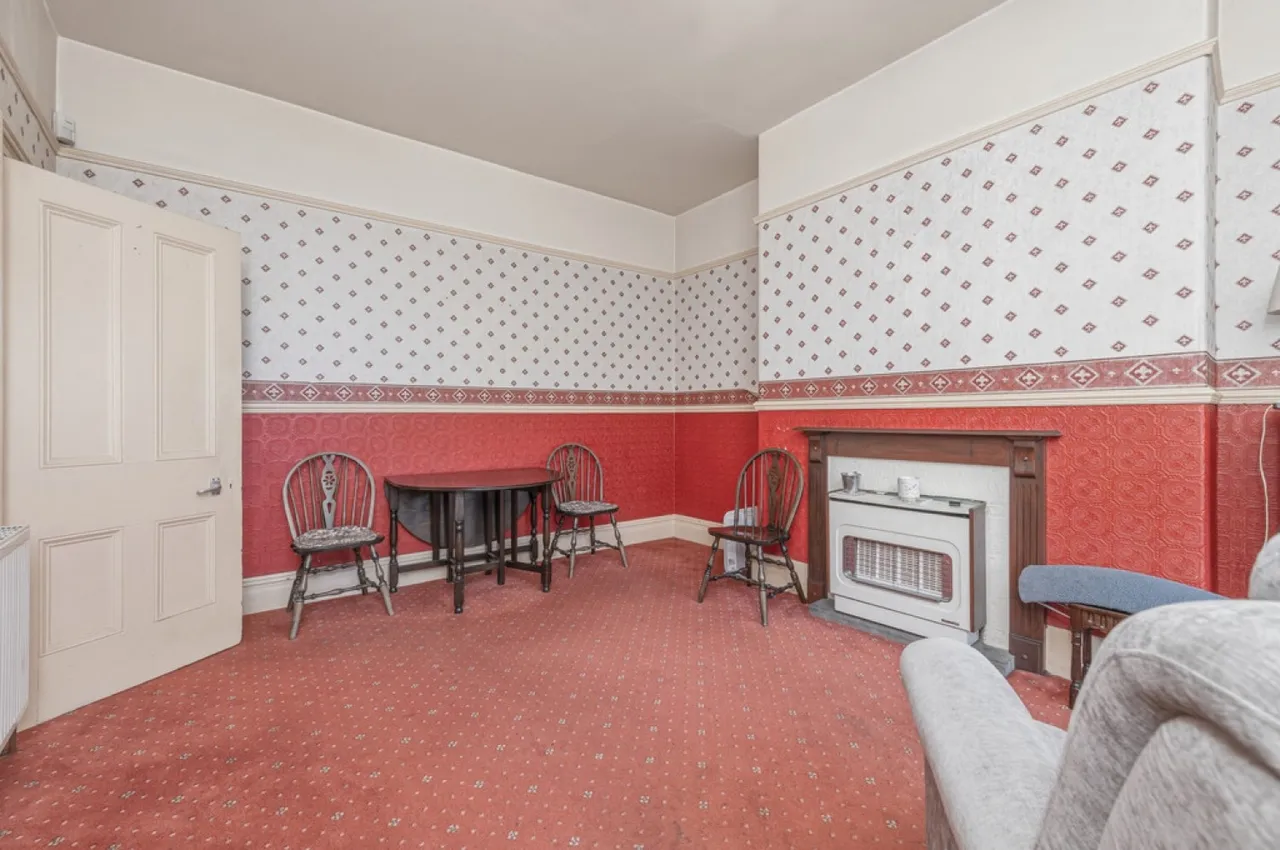 St Johns Road, Birkby, photo 11