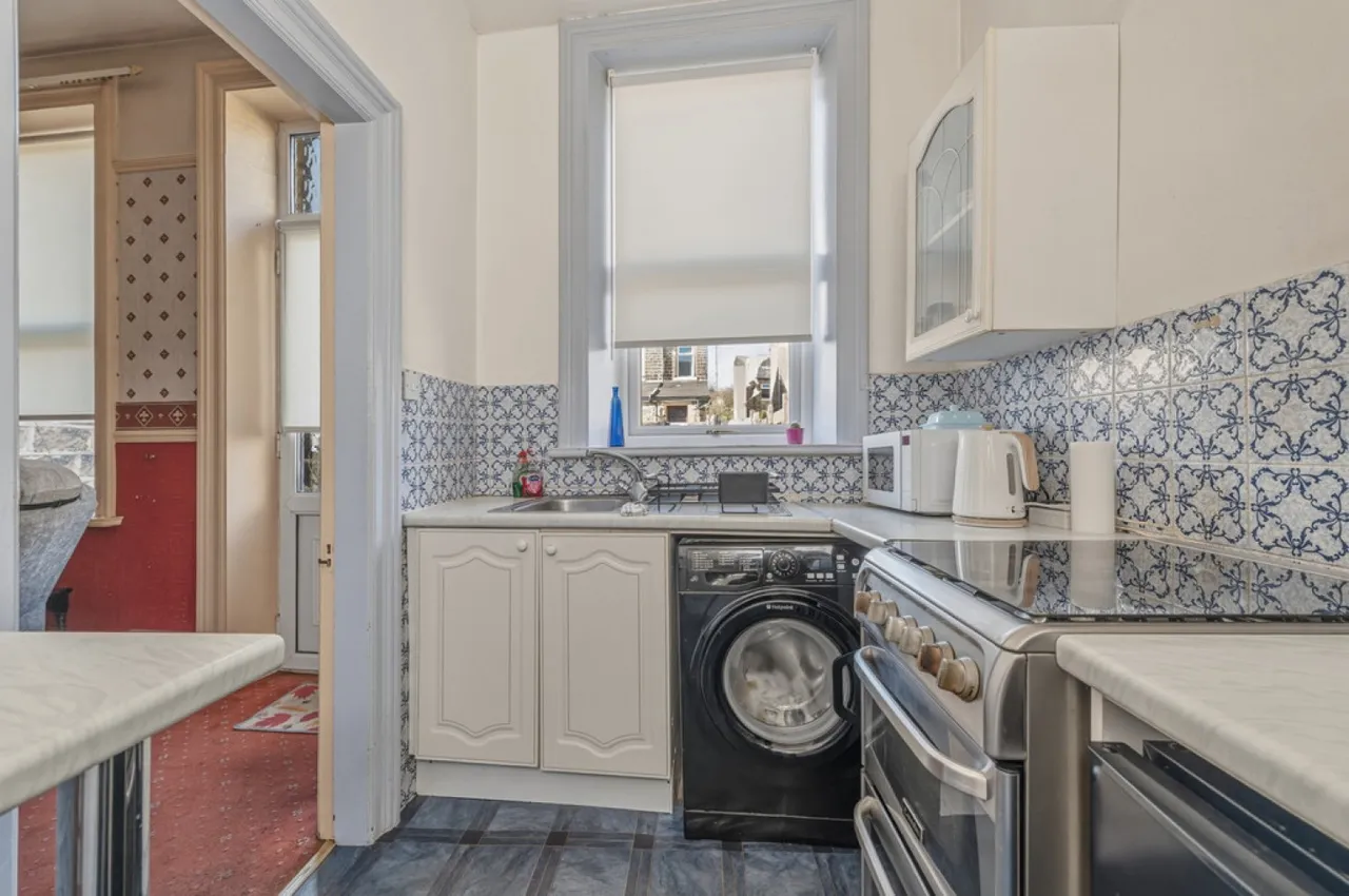 St Johns Road, Birkby, photo 7