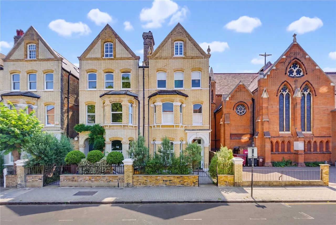 Malwood Road, London, SW12, photo 3