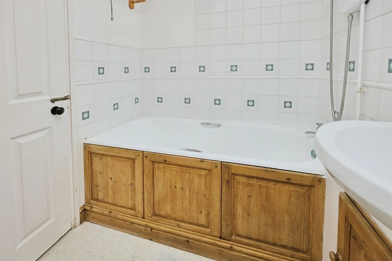 Watlings Court, Norwich, NR2, photo 13