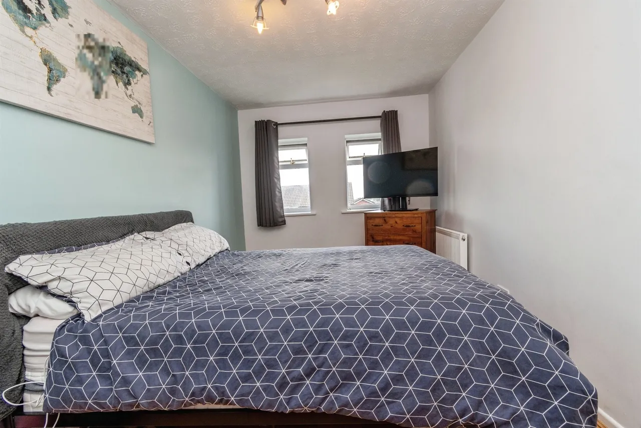 Berrington Drive, Bilston, WV14, photo 9