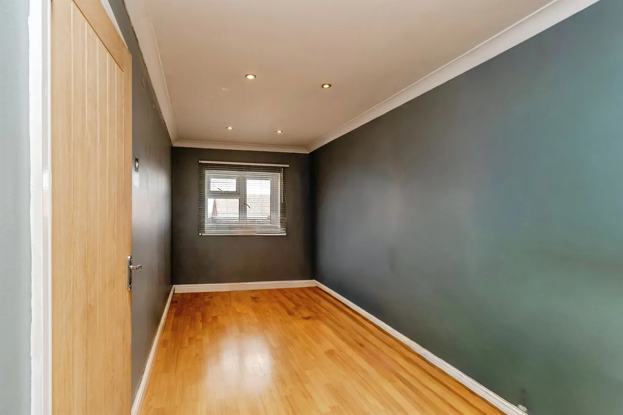 Berrington Drive, Bilston, WV14, photo 7