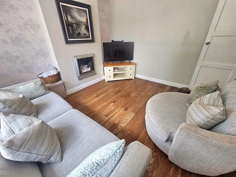Aldridge Road, Great Barr, B44, photo 4