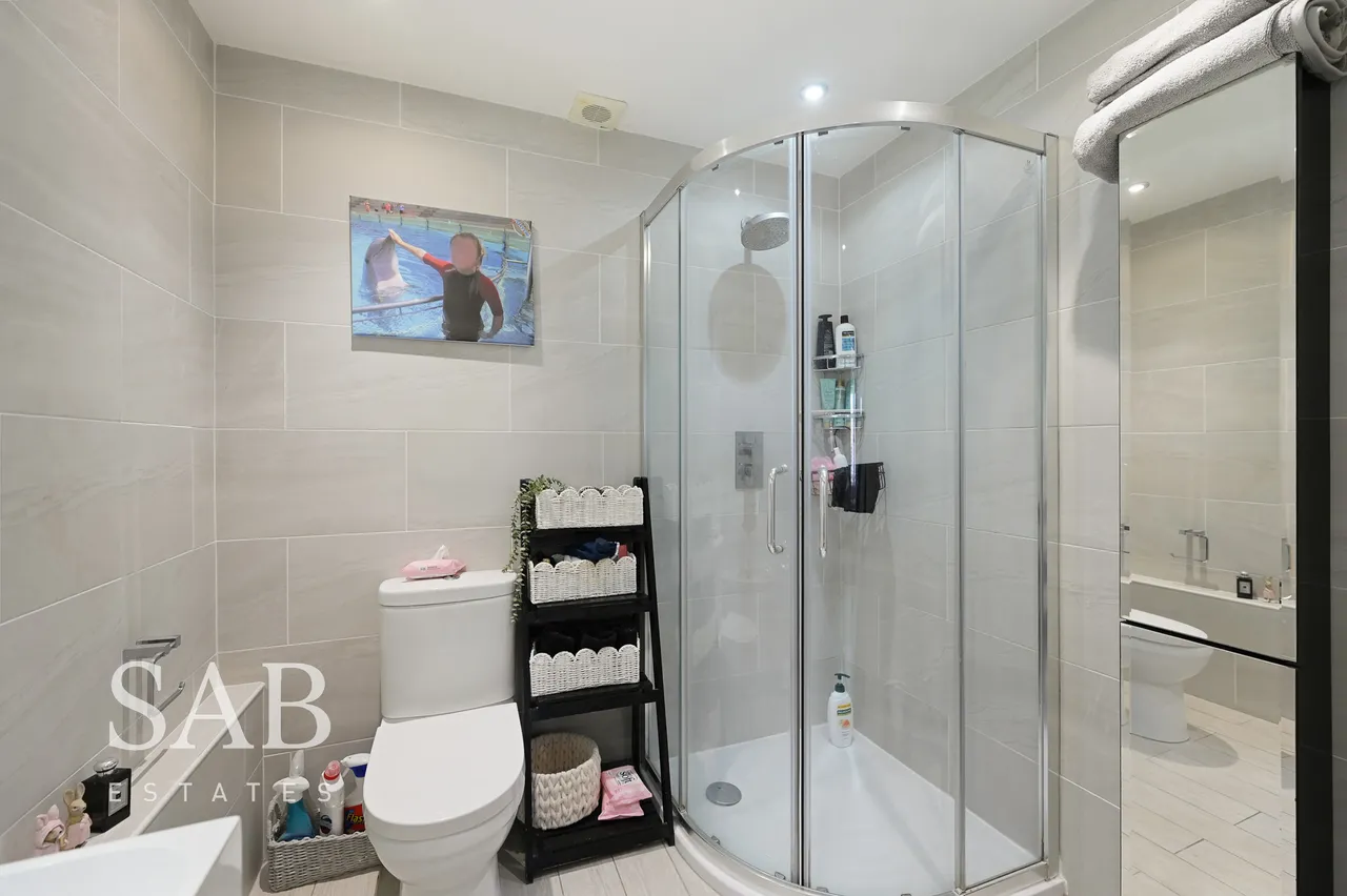 Greenway Gardens, Greenford, UB6, photo 11
