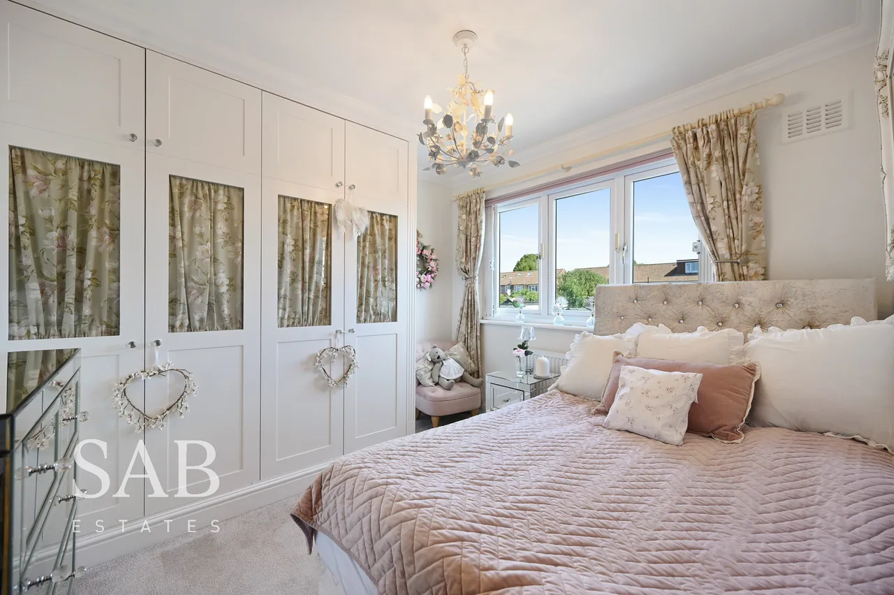 Greenway Gardens, Greenford, UB6, photo 8
