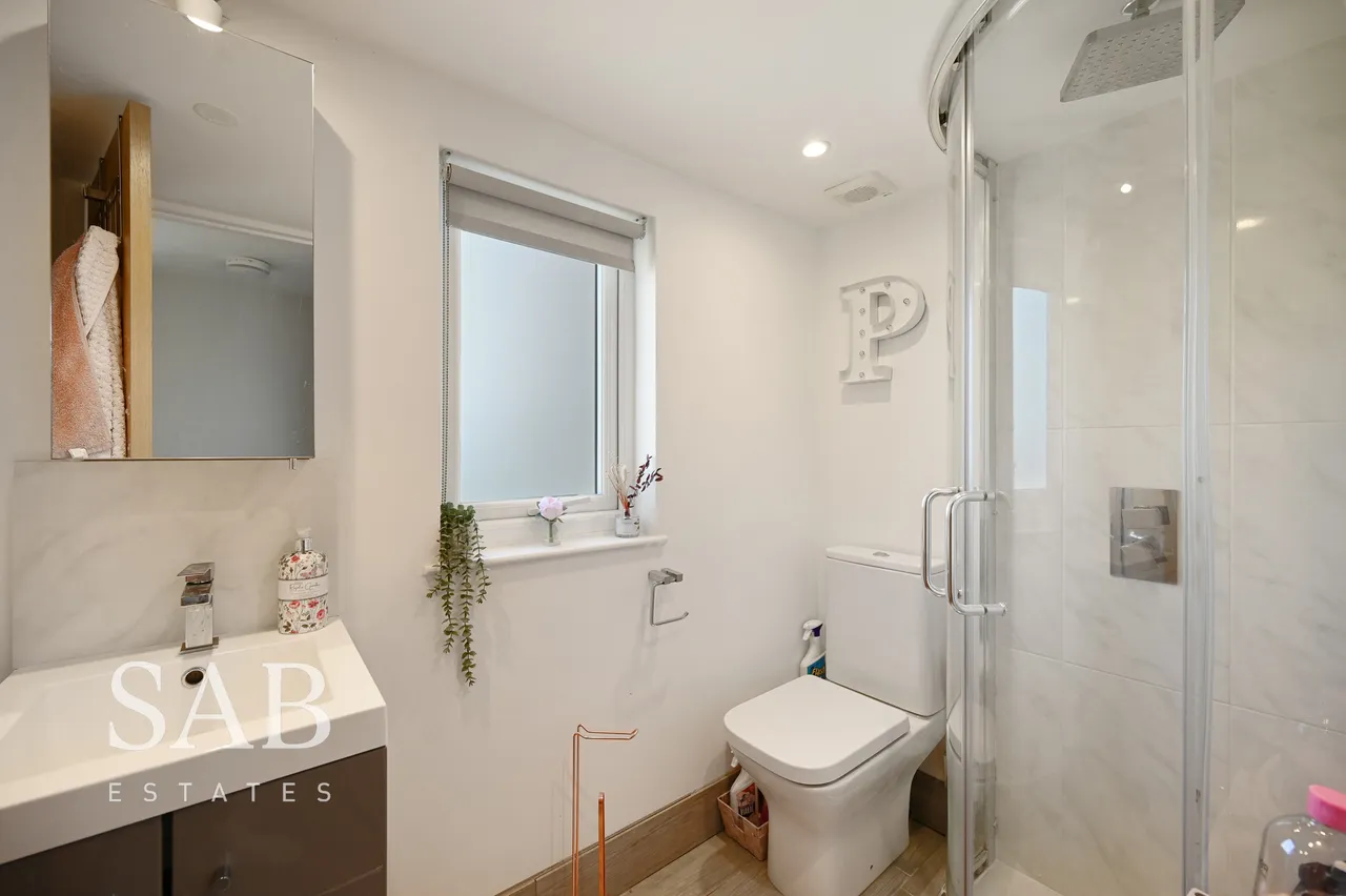 Greenway Gardens, Greenford, UB6, photo 6