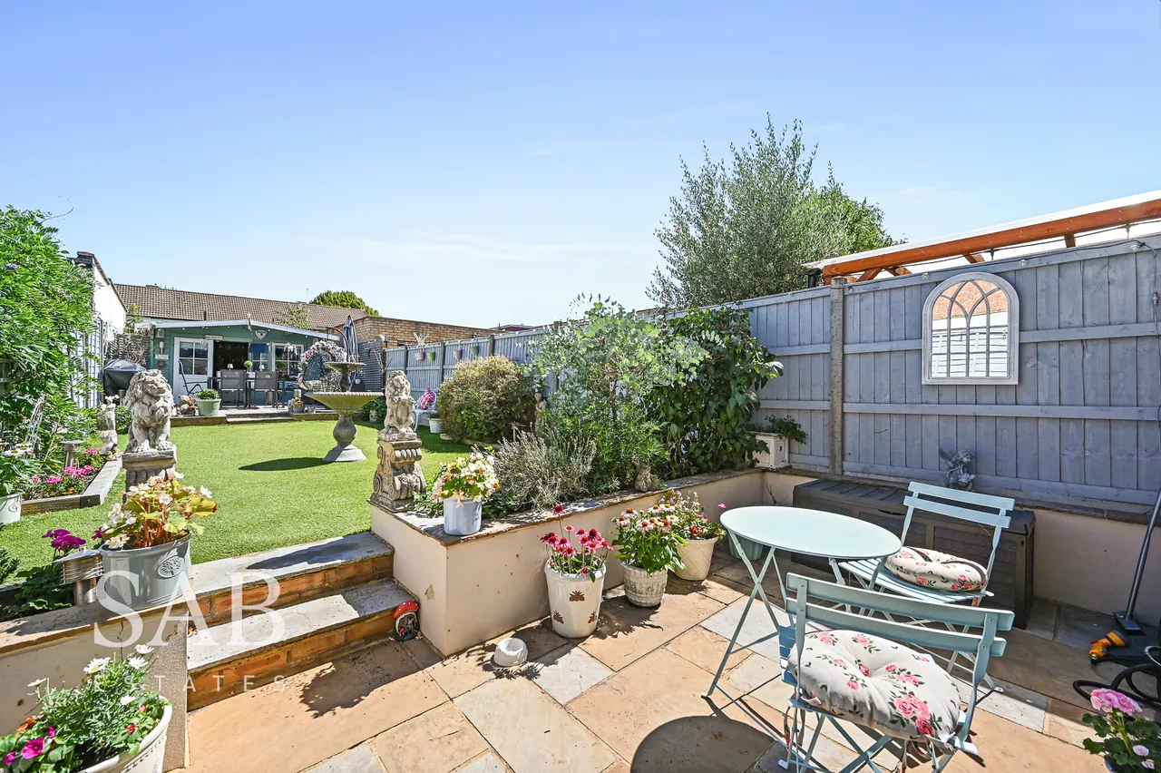 Greenway Gardens, Greenford, UB6, photo 14