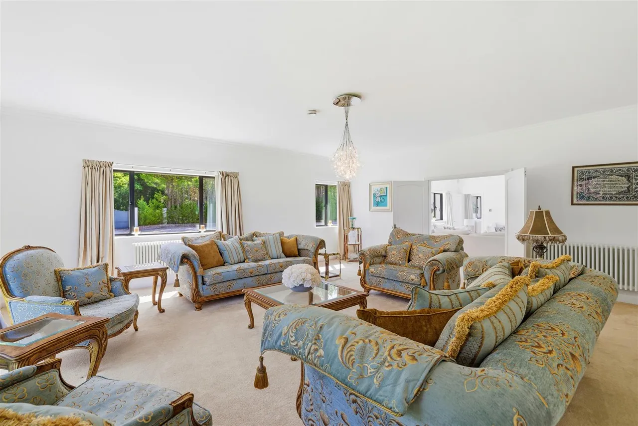 Middlewich Road, Knutsford, WA16, photo 18
