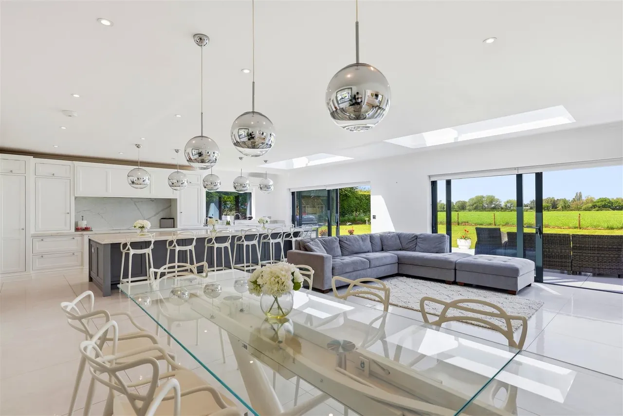 Middlewich Road, Knutsford, WA16, photo 12