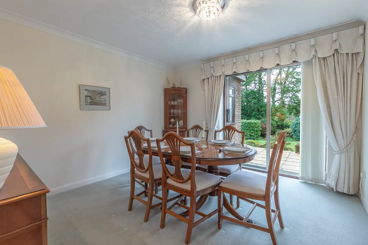 Pembury Grange, Sandown Park, Tunbridge Wells, Kent, TN2 4RP, photo 5