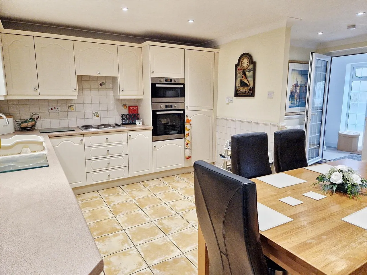 Sylewood Close, Rochester, photo 7