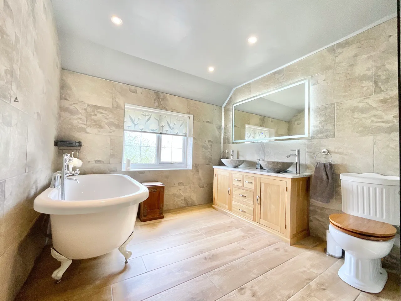 Butthouse Lane, Standon, ST21, photo 5