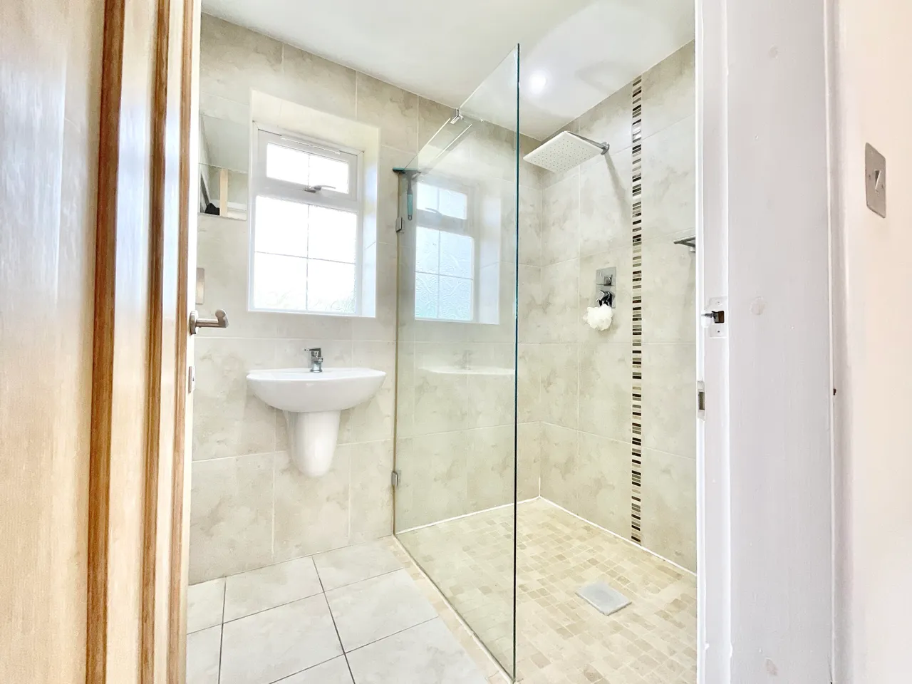 Butthouse Lane, Standon, ST21, photo 21