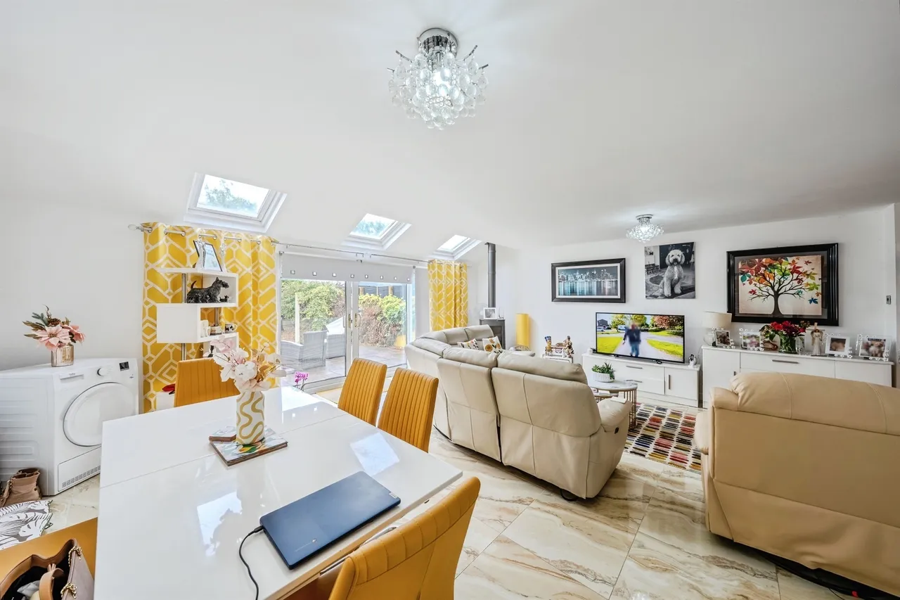 New Road, Porthcawl, CF36, photo 11