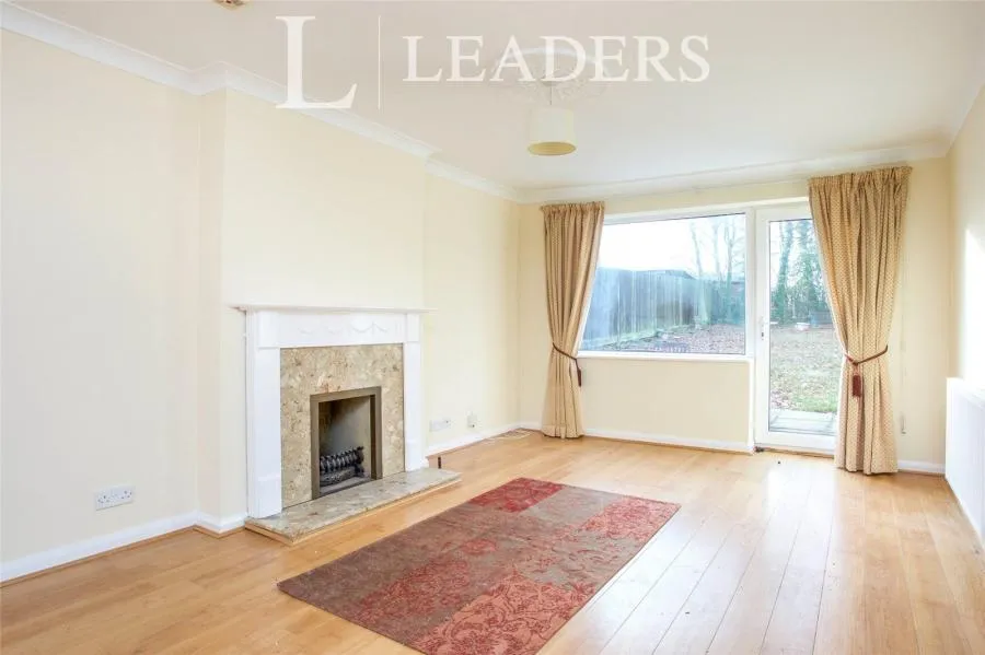 Romans Way, Woking, GU22, photo 4