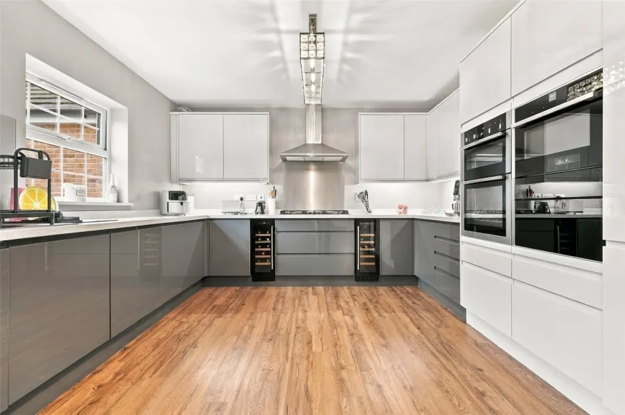 with 5 bedrooms in Takeley, Bishop's Stortford, CM22, photo 5