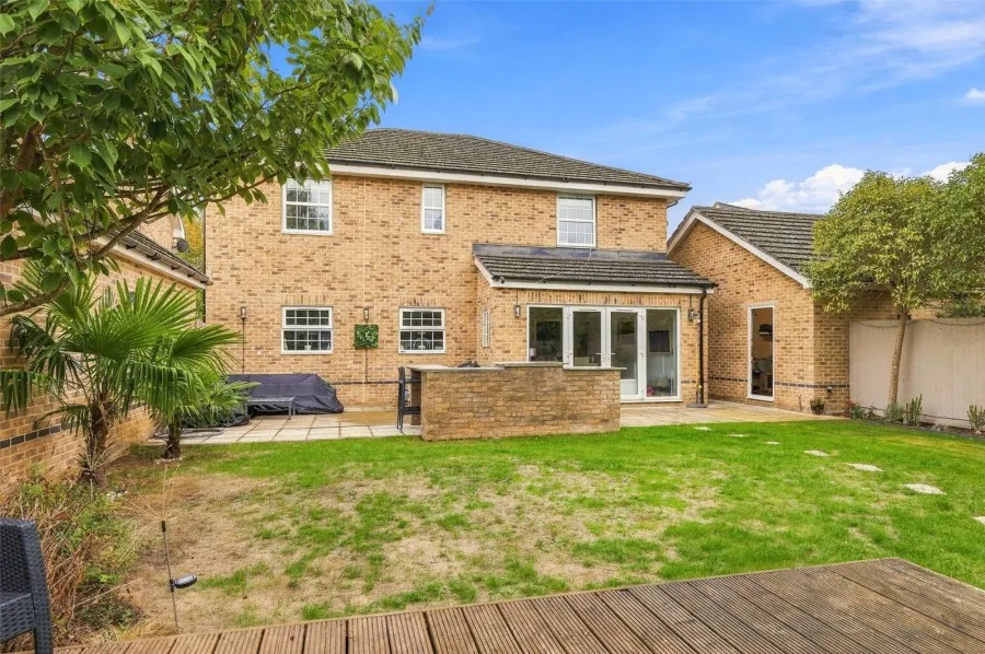 with 5 bedrooms in Takeley, Bishop's Stortford, CM22, photo 22
