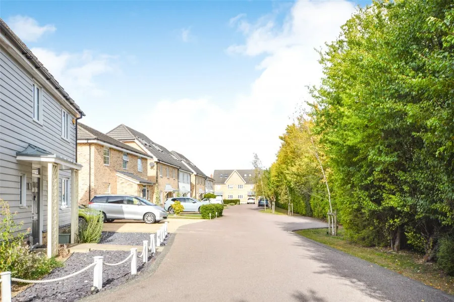 with 5 bedrooms in Takeley, Bishop's Stortford, CM22, photo 23