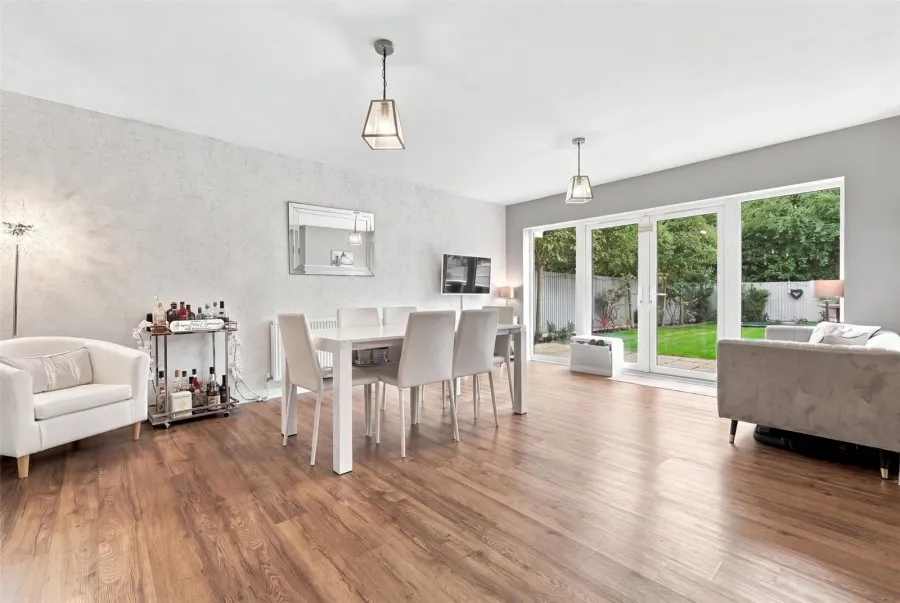 with 5 bedrooms in Takeley, Bishop's Stortford, CM22, photo 7