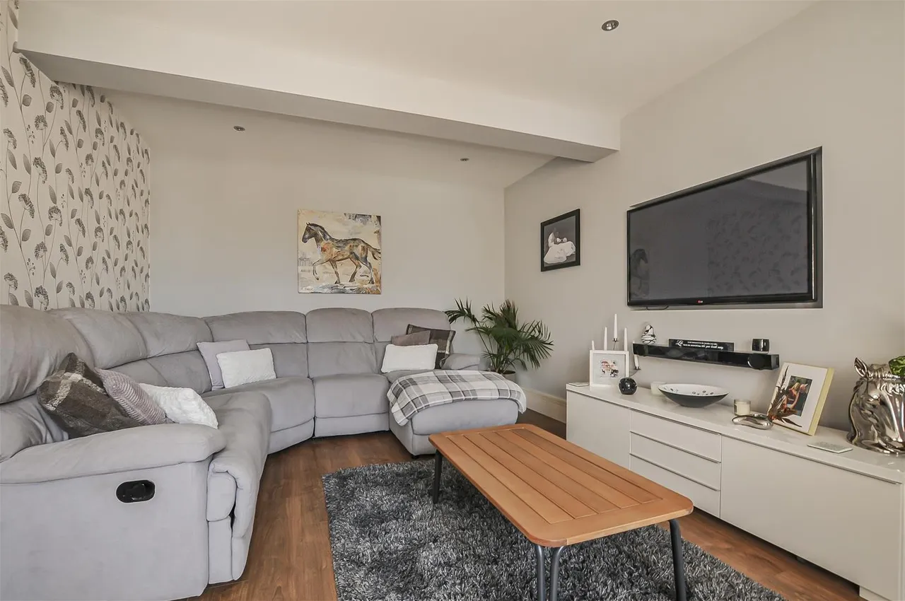 Garston Crescent, Watford WD25 0LD, photo 5
