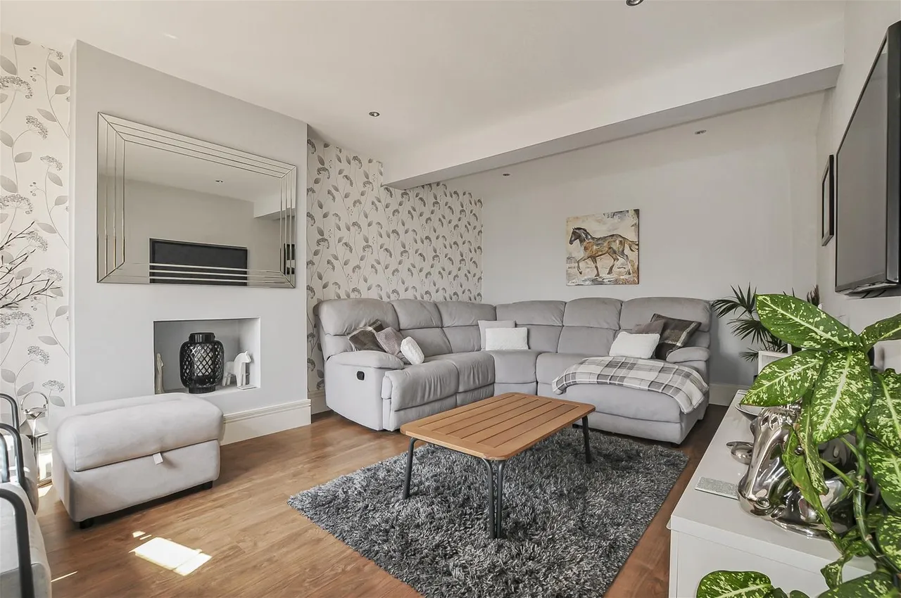 Garston Crescent, Watford WD25 0LD, photo 4