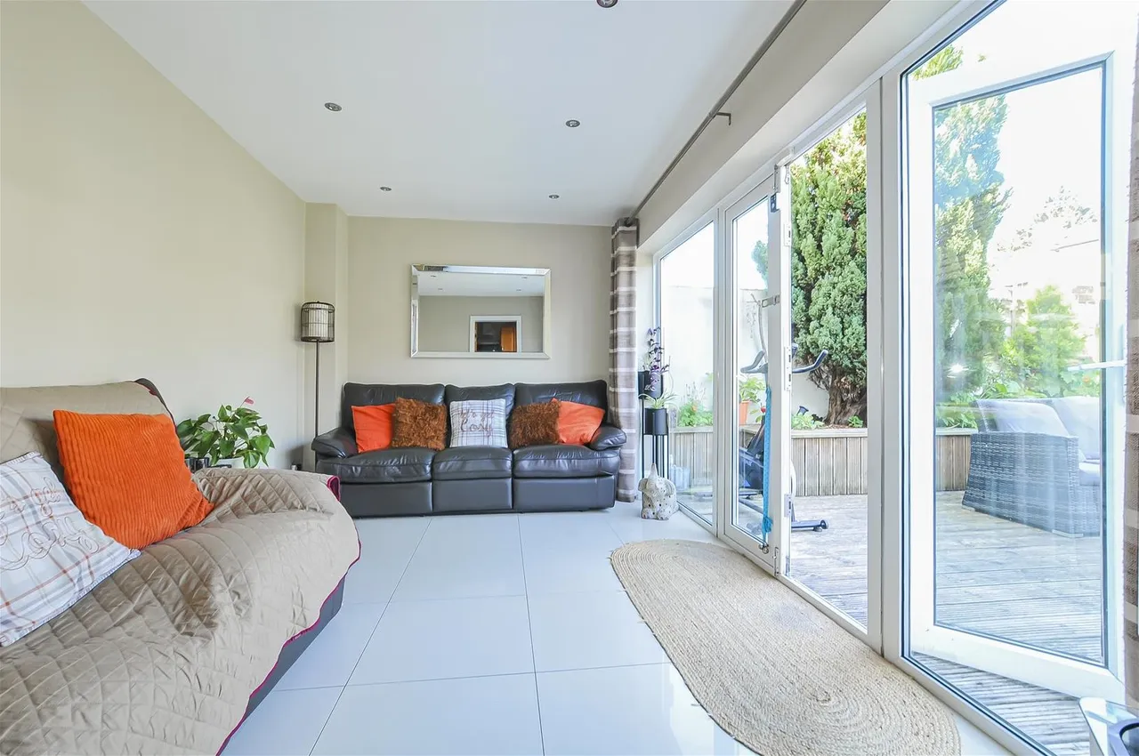Garston Crescent, Watford WD25 0LD, photo 10