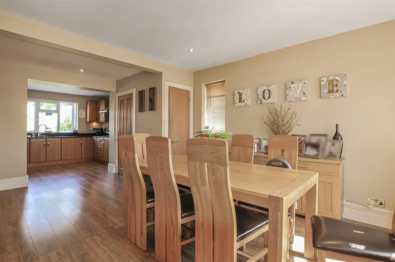Garston Crescent, Watford WD25 0LD, photo 7