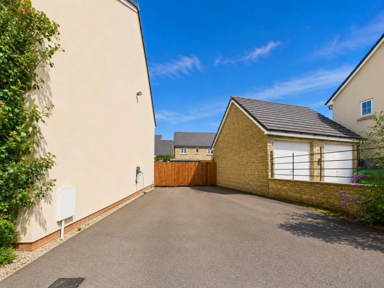 Peacock Road, Thornbury, BS35, photo 11