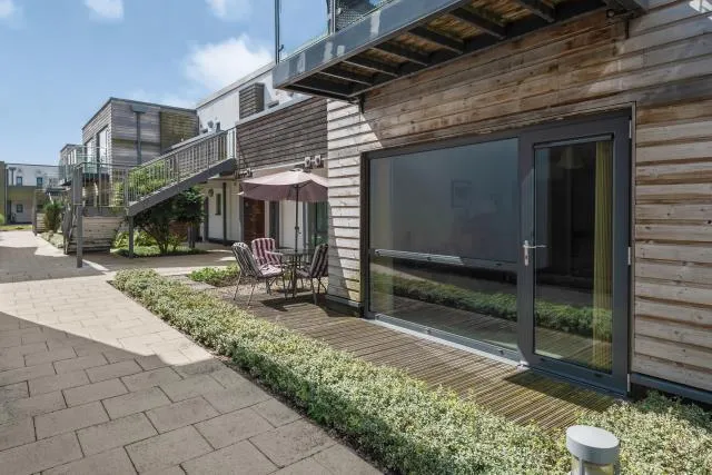 Park Way, Newbury, RG14, photo 9