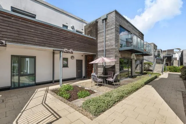 Park Way, Newbury, RG14, photo 11