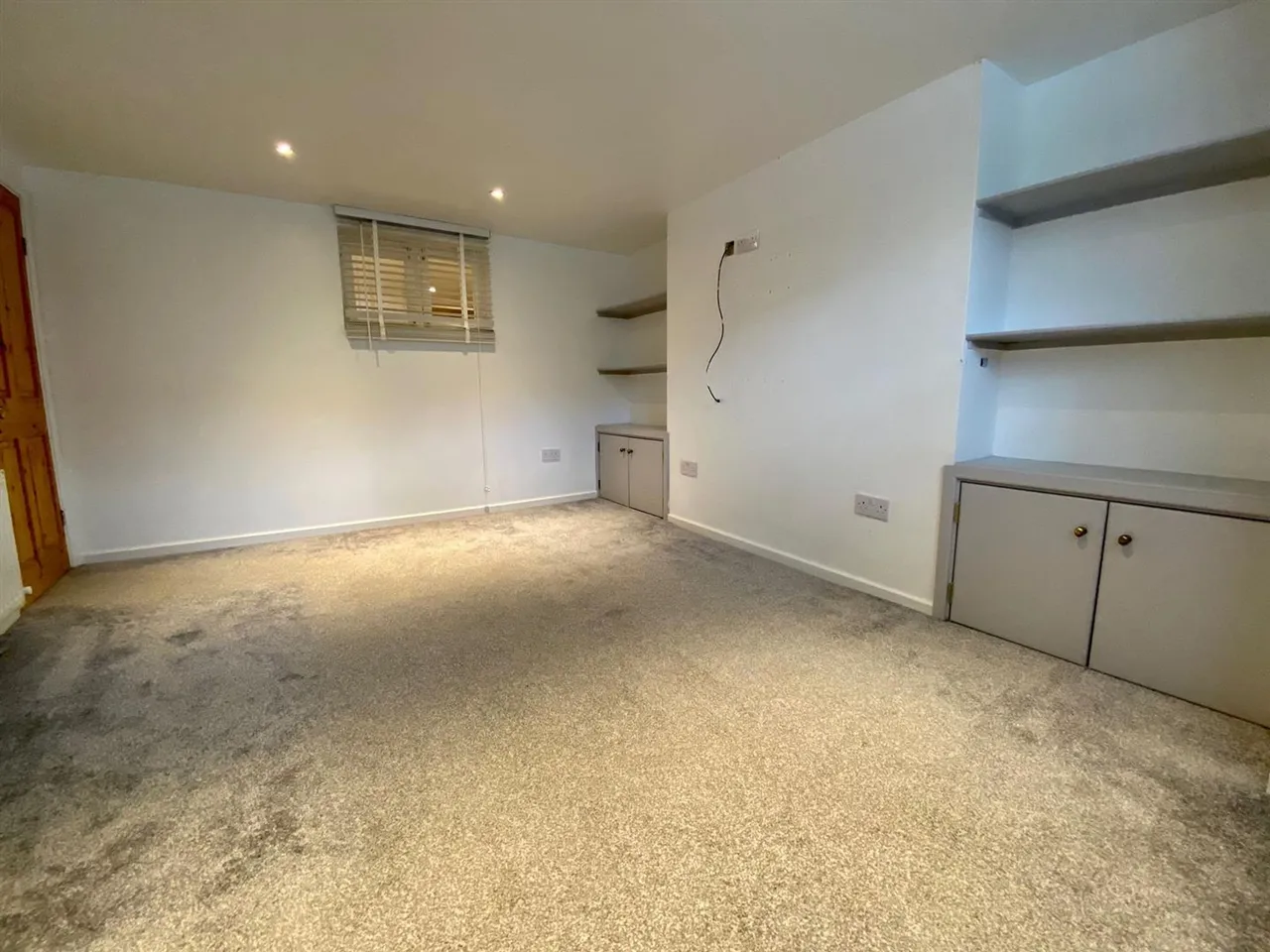 Victoria Road, Hale, WA15, photo 10