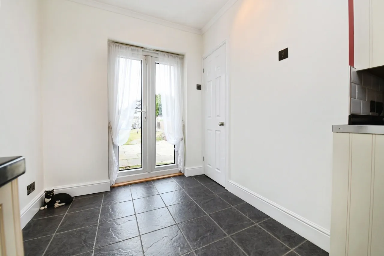 Wakering Avenue, Shoeburyness, Southend-on-Sea, Essex, SS3, photo 12