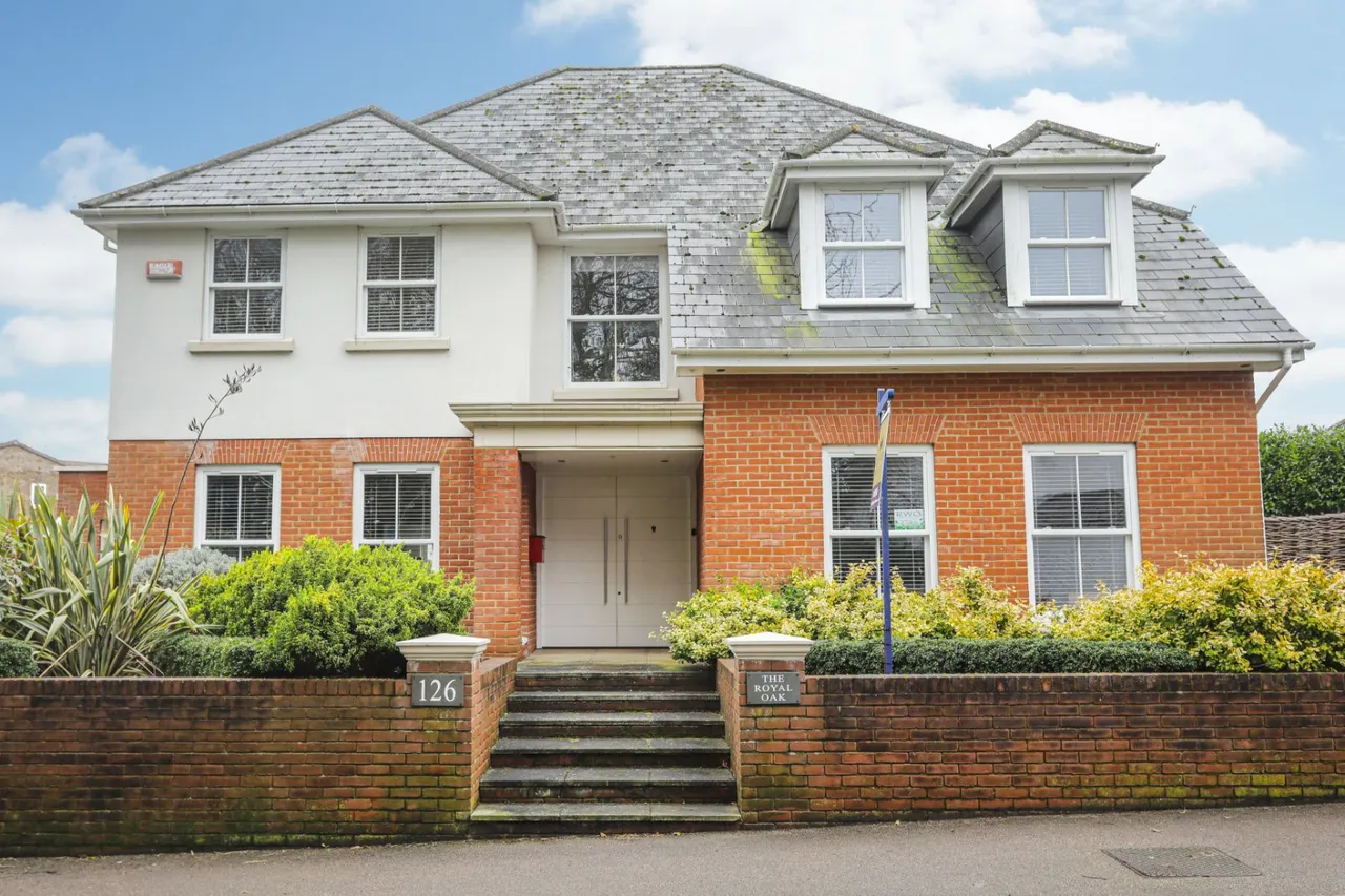 4 bed house for sale, Sandwich Road, Whitfield, CT16