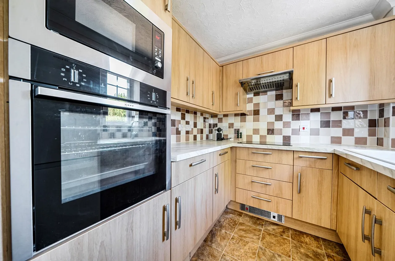 New Brighton Road, Mulberry Lodge, PO10, photo 6