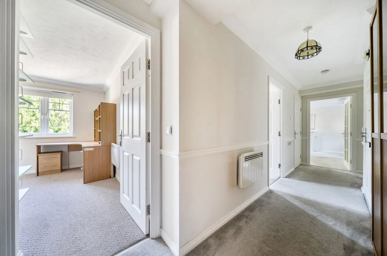 New Brighton Road, Mulberry Lodge, PO10, photo 13