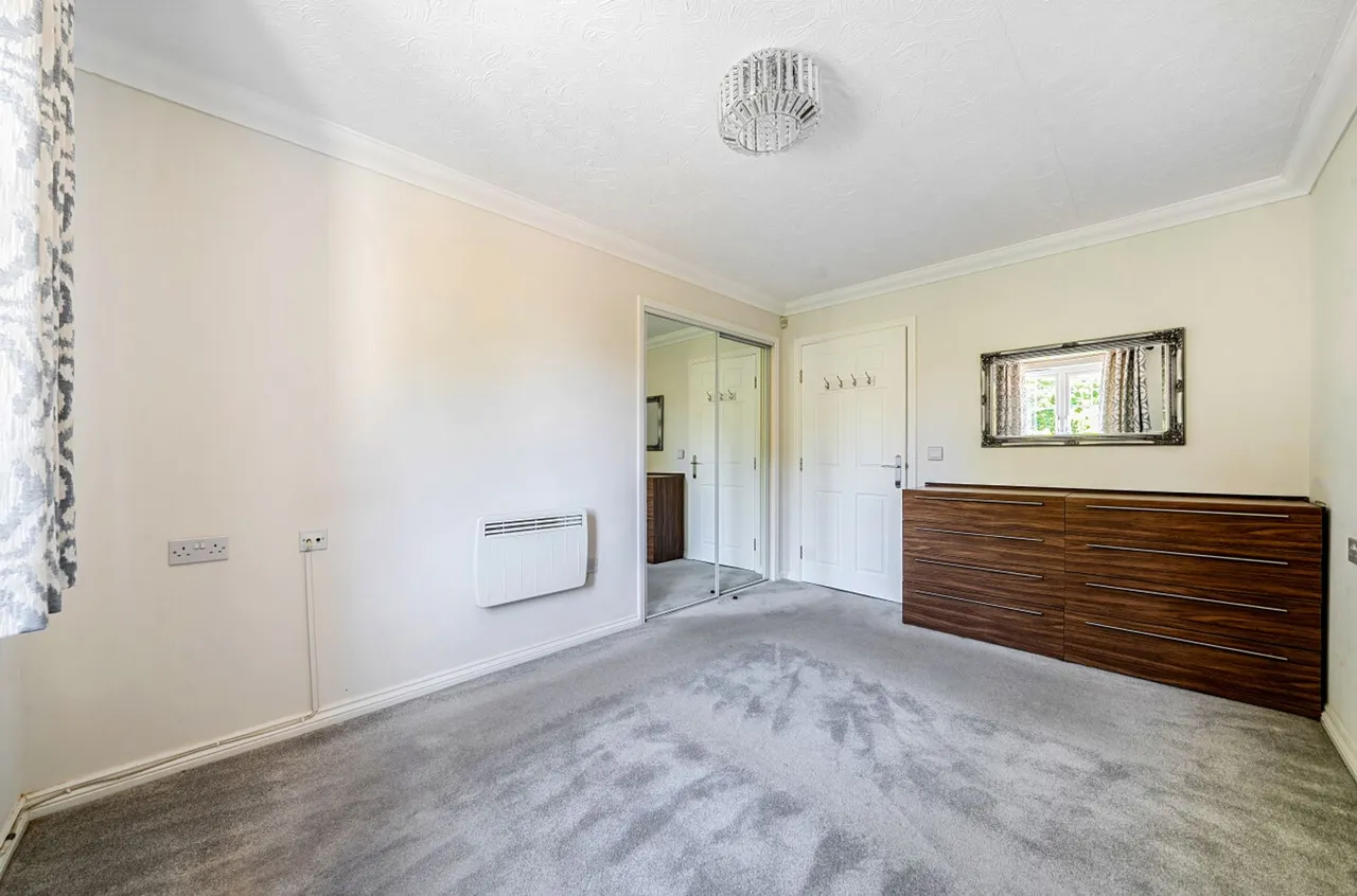 New Brighton Road, Mulberry Lodge, PO10, photo 16