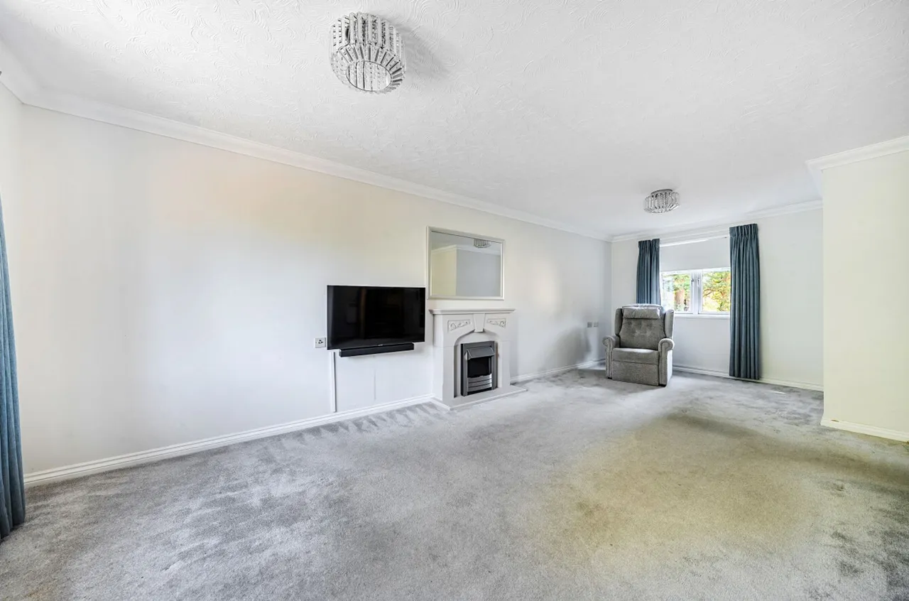 New Brighton Road, Mulberry Lodge, PO10, photo 8