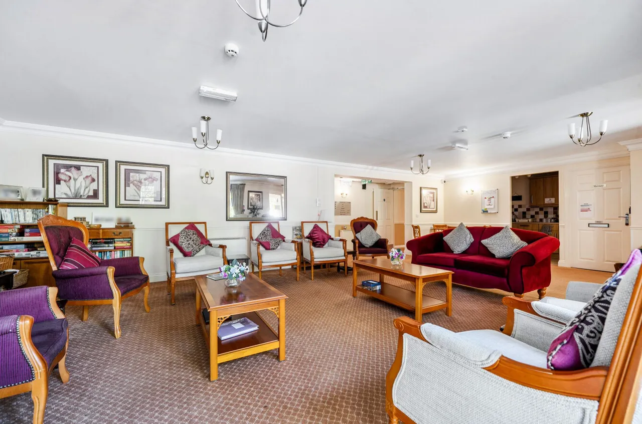 New Brighton Road, Mulberry Lodge, PO10, photo 21