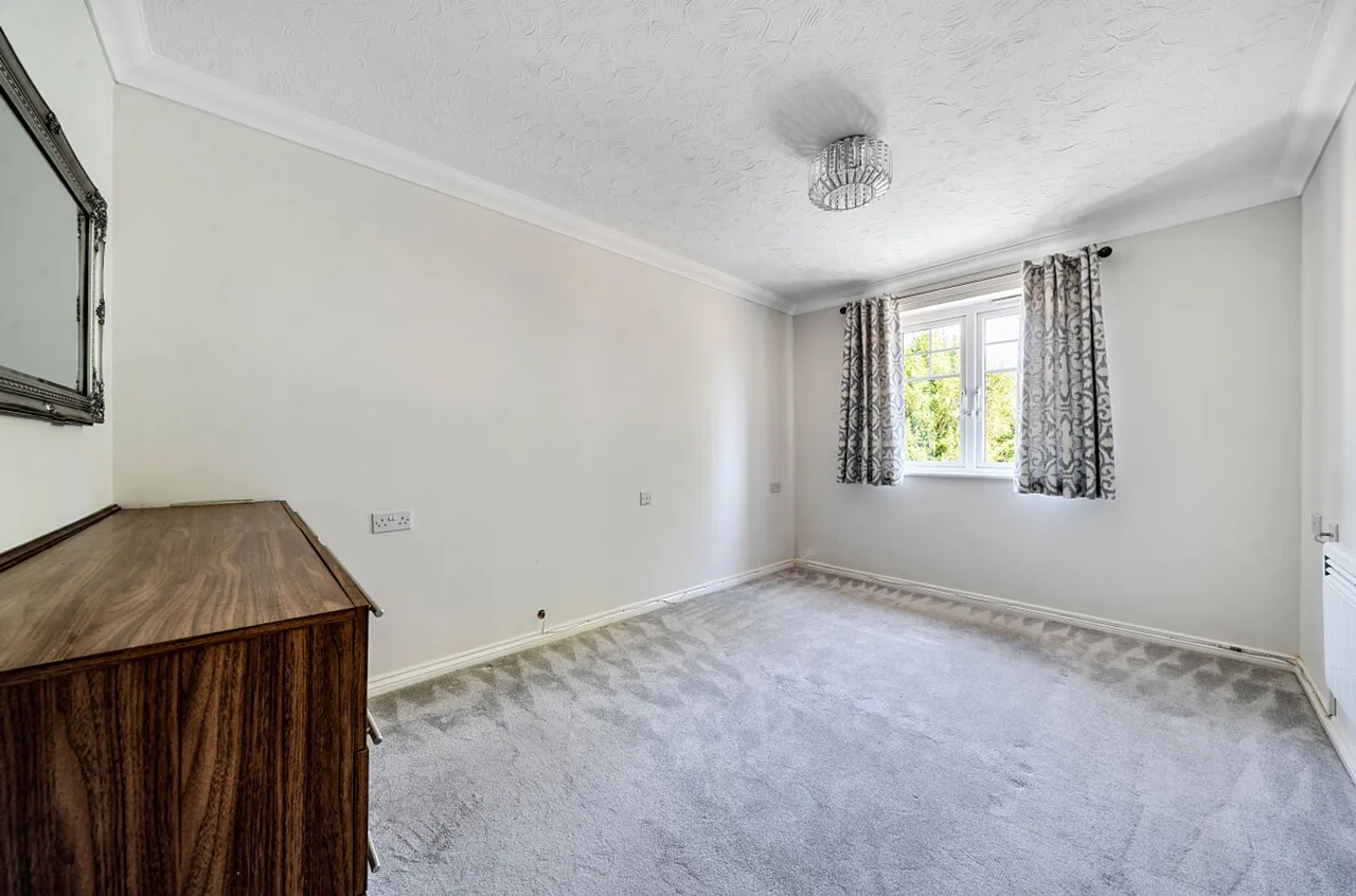 New Brighton Road, Mulberry Lodge, PO10, photo 17