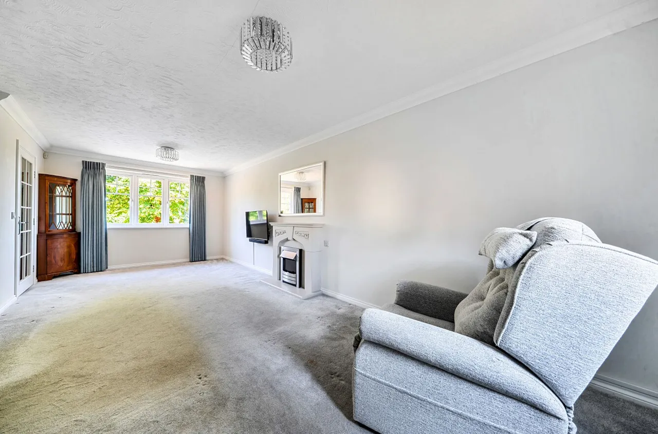 New Brighton Road, Mulberry Lodge, PO10, photo 11