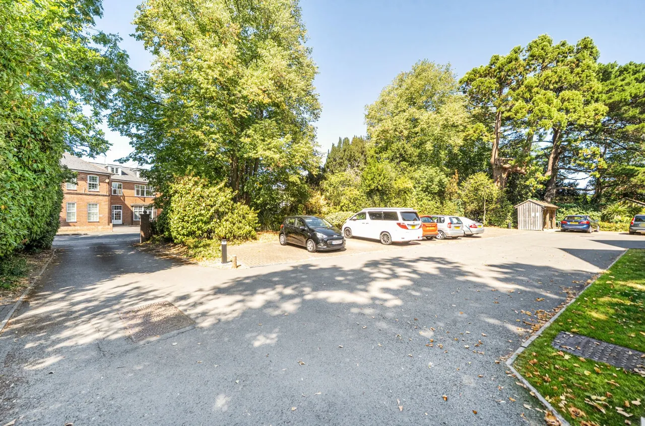 New Brighton Road, Mulberry Lodge, PO10, photo 19