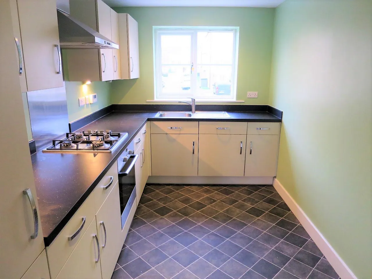 Gingham House, Morley, LS27, photo 2