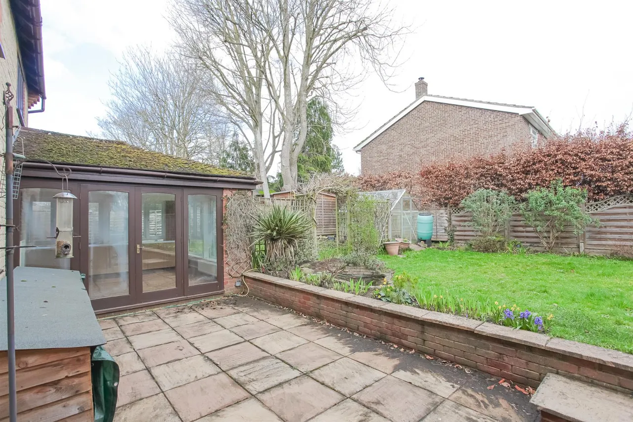 Stone House Close, Kingston Bagpuize, photo 29